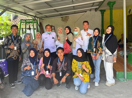 Peduli Kesehatan Masyarakat, KKN 014 Mojomulyo Angkat Isu Tekanan Darah Tinggi Lewat Program SADARI